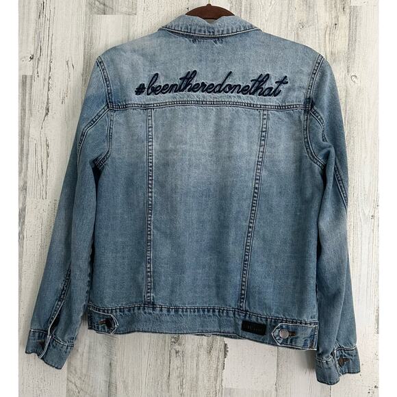 STS Blue Womens Jean Trucker Jacket Size Small Distressed Embroidered - Picture 2 of 11